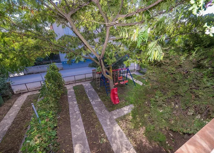 Hrala * Privlaka (Zadar)